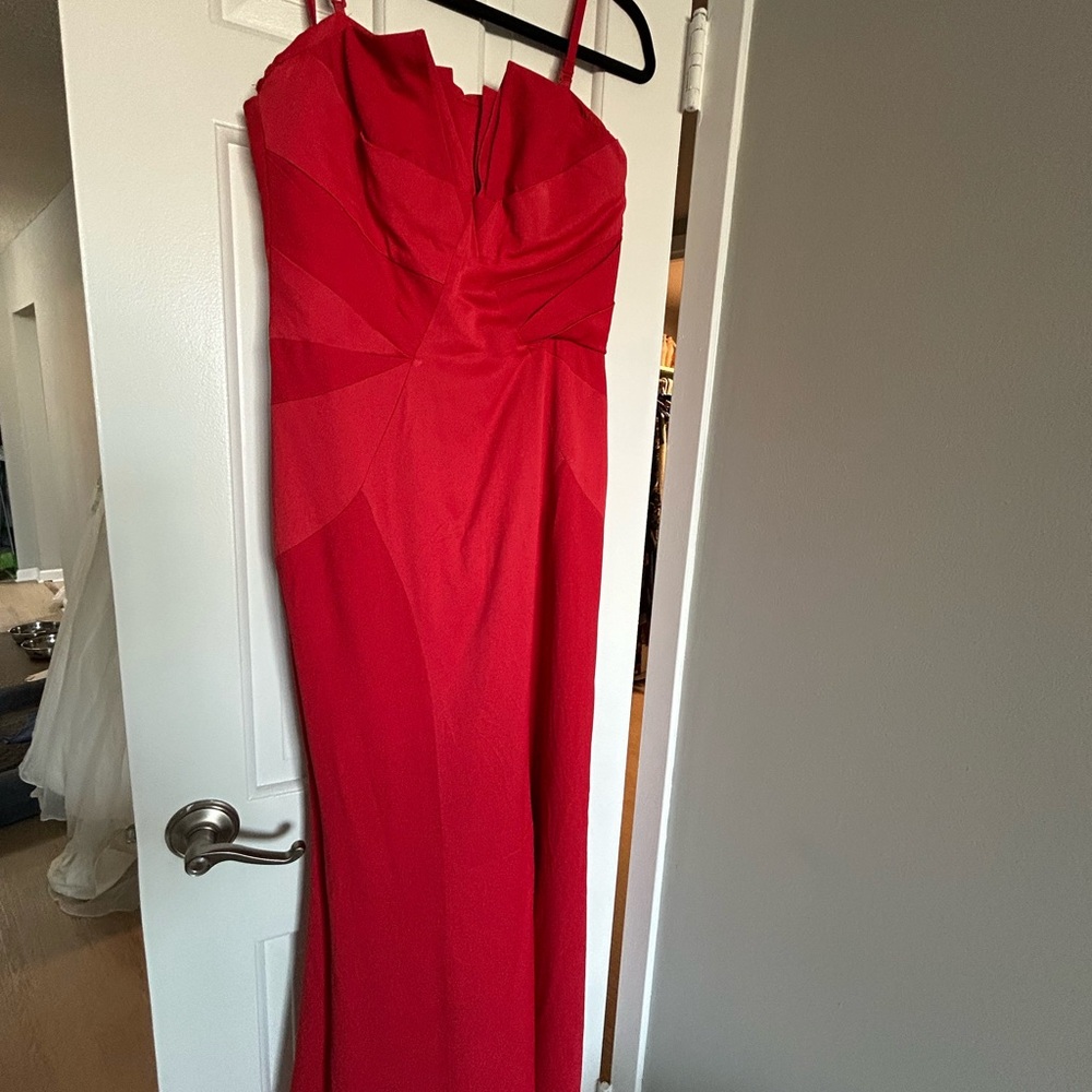 Chic Strapless Red Dress